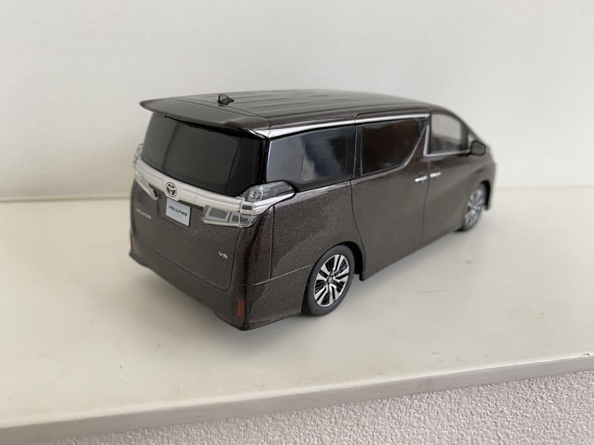 Amazon | トヨタ ヴェルファイア 1/30 後期 VELLFIRE カラー